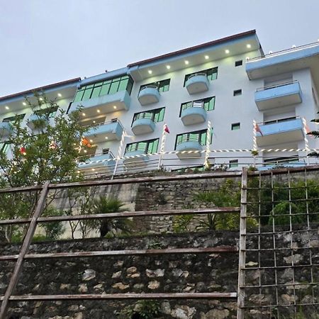 Bojinee Nagarkot Resort Buitenkant foto