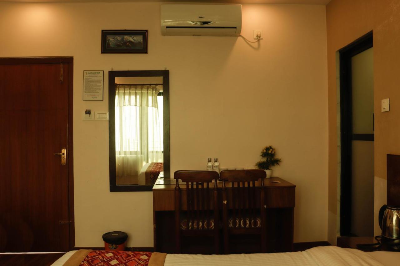 Bojinee Nagarkot Resort Buitenkant foto