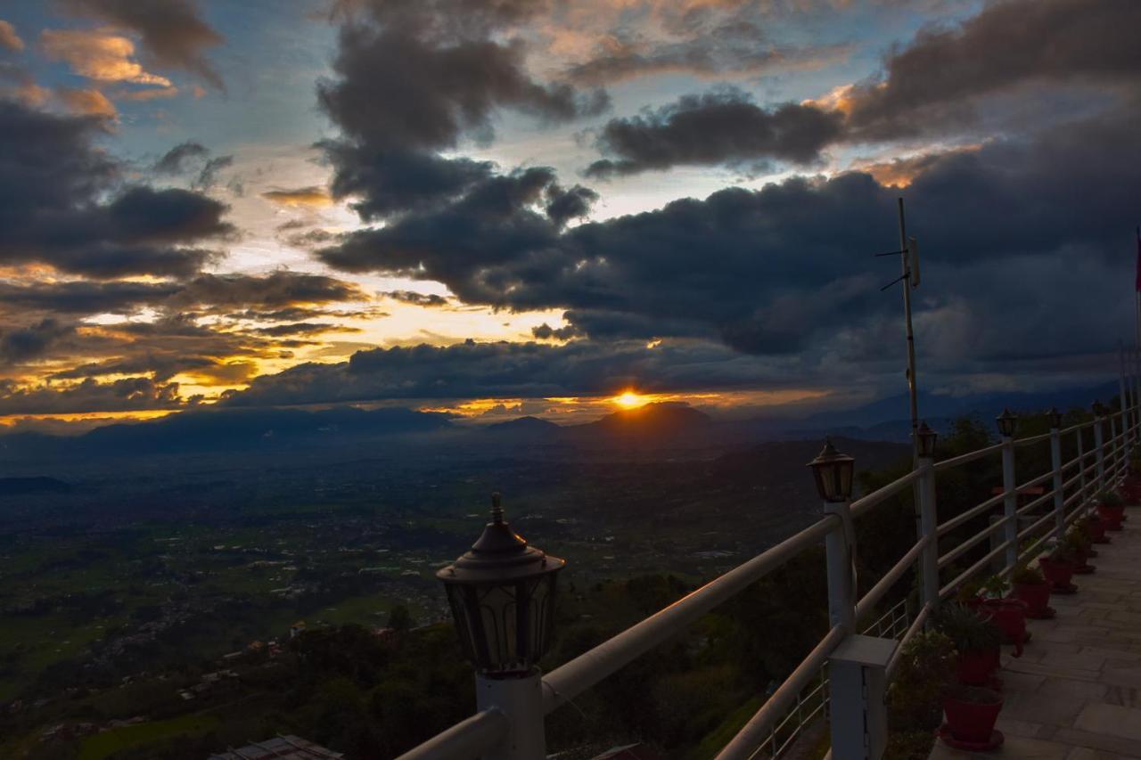 Bojinee Nagarkot Resort Buitenkant foto