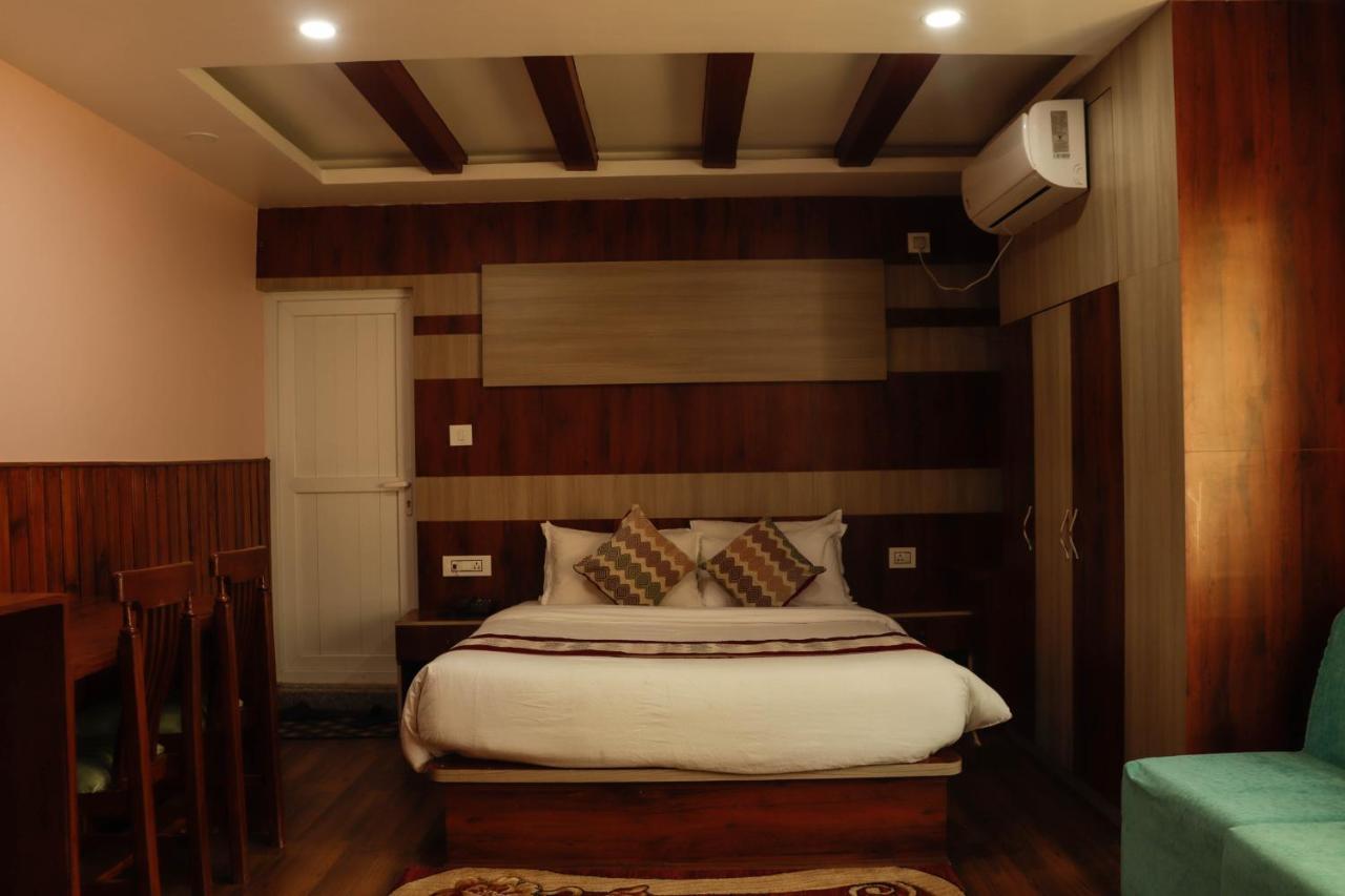Bojinee Nagarkot Resort Buitenkant foto