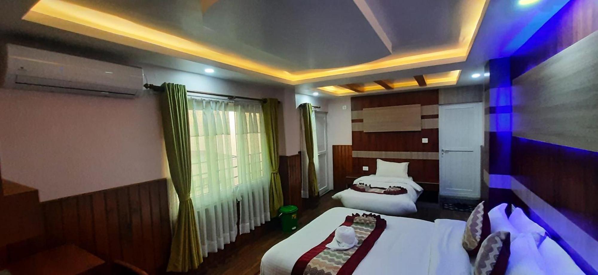 Bojinee Nagarkot Resort Buitenkant foto