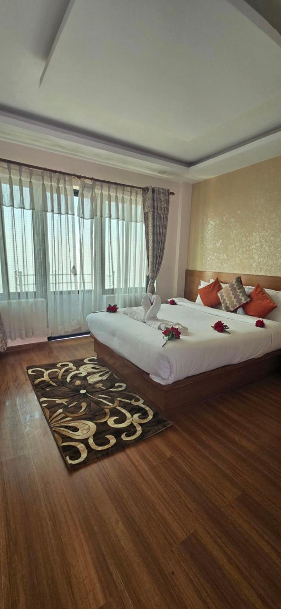 Bojinee Nagarkot Resort Buitenkant foto