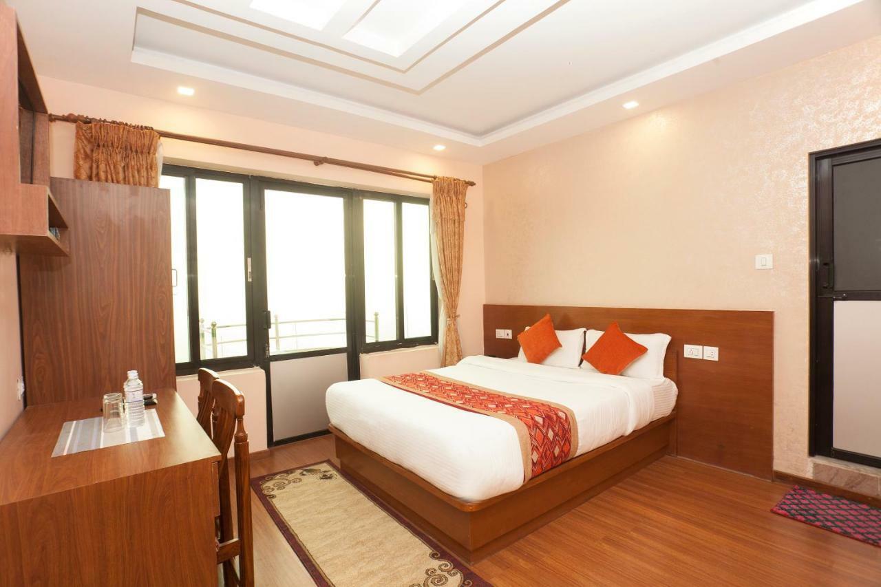 Bojinee Nagarkot Resort Buitenkant foto