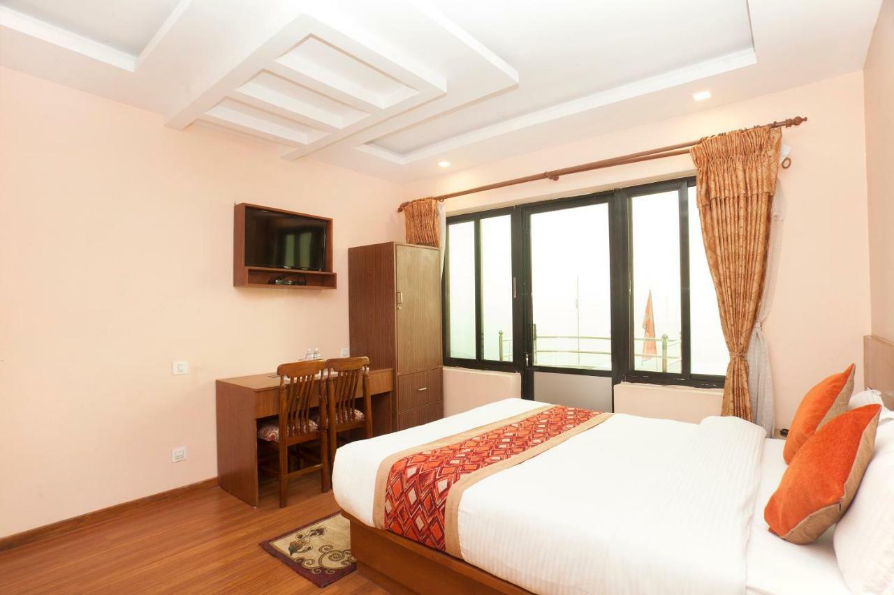 Bojinee Nagarkot Resort Buitenkant foto