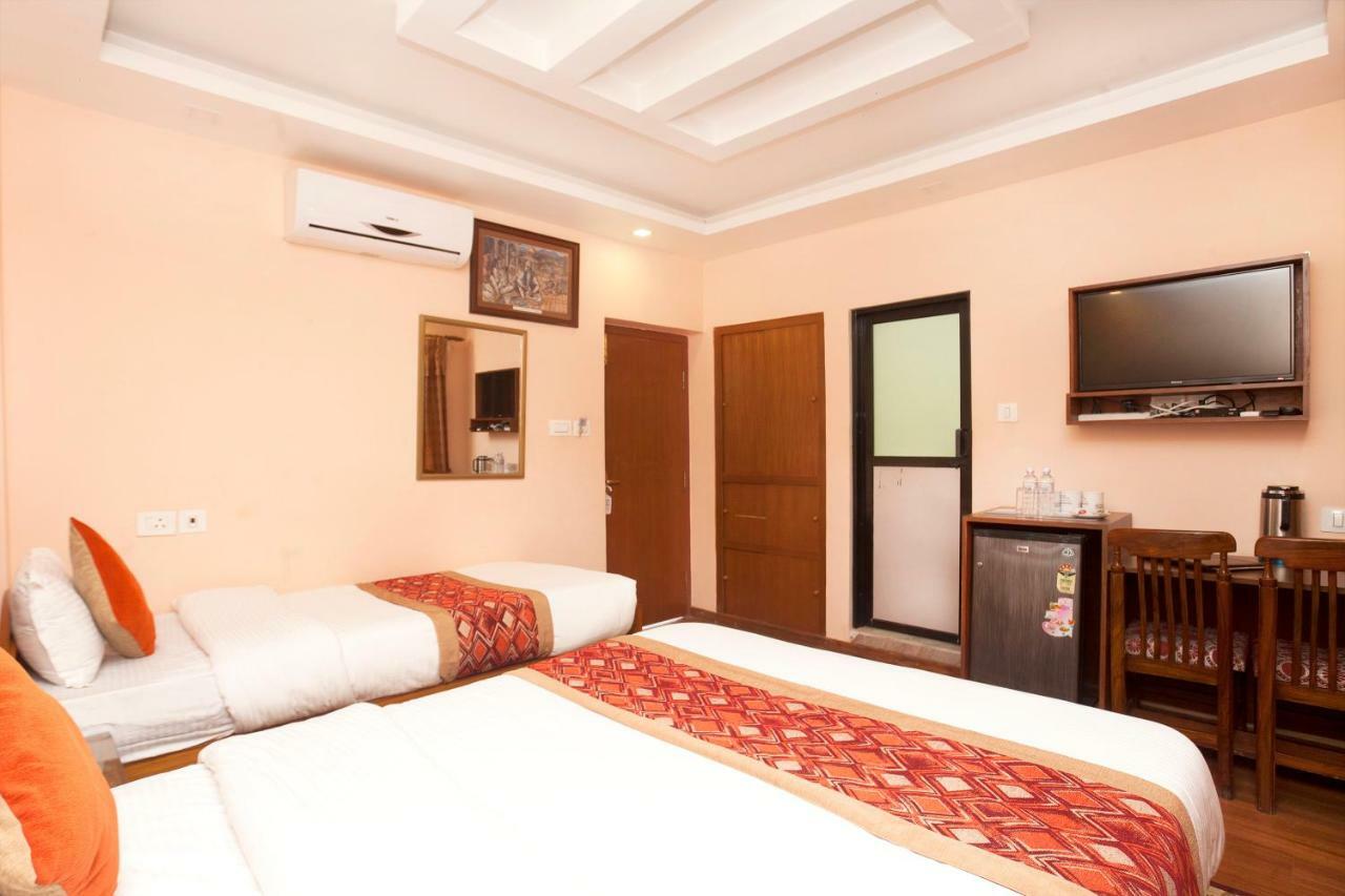 Bojinee Nagarkot Resort Buitenkant foto